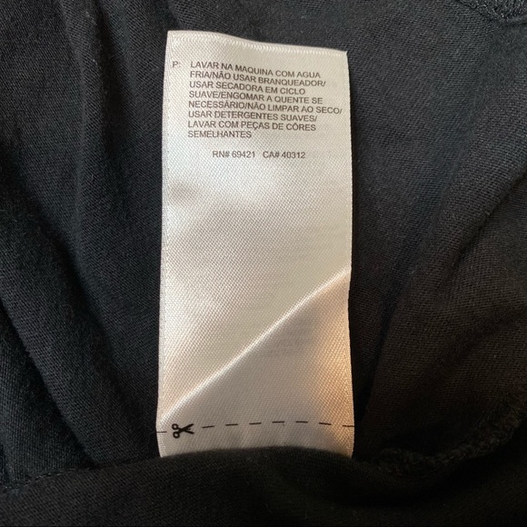 🟣 Reebok Black Soft Tee Shiny Graphic Sz Large - Picture 16 of 16